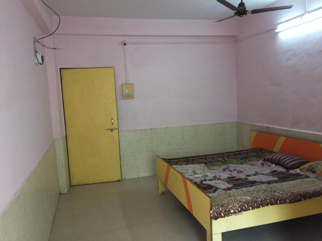 Chandrika Guest House Daman Extérieur photo